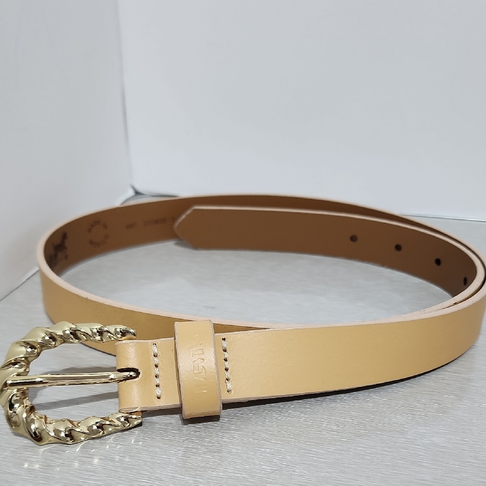Levi's Tan Leather Belt with Gold Buckle